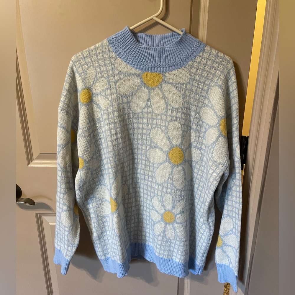 Daisy blue sweater